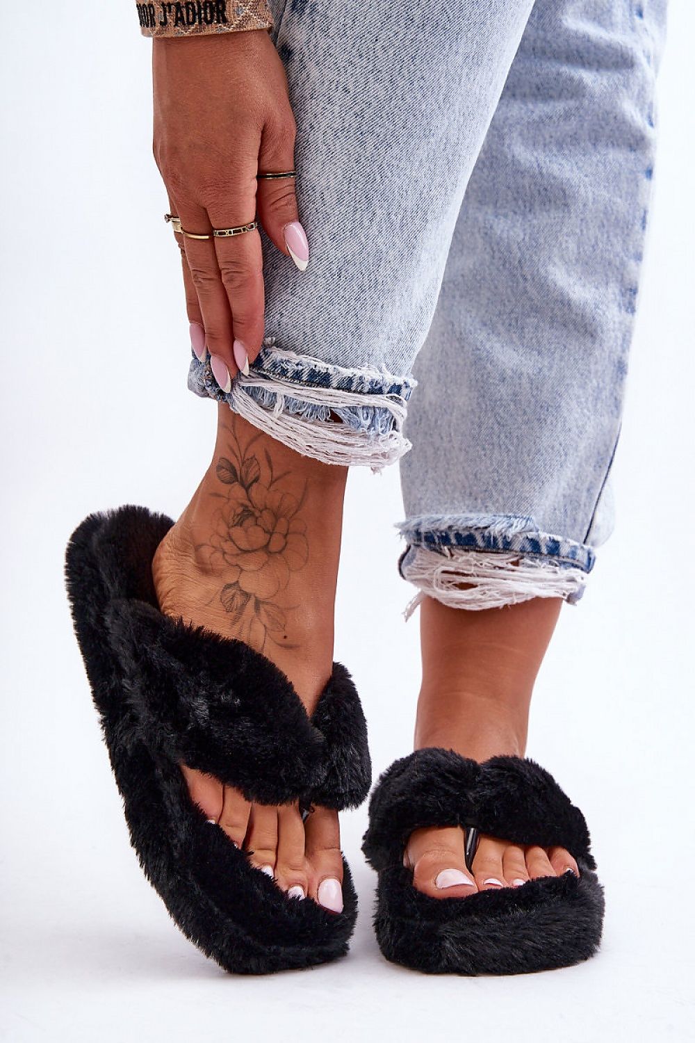 Fluffy teenslippers zwart